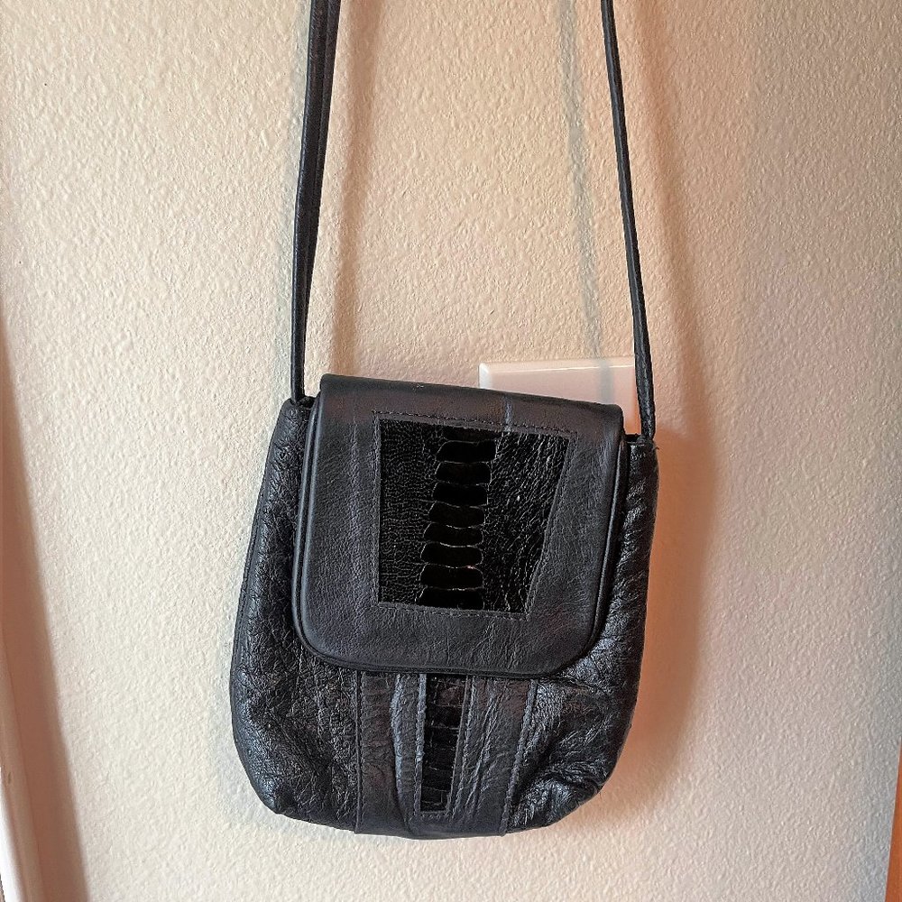 Bev's Bag Black Snakeskin Look